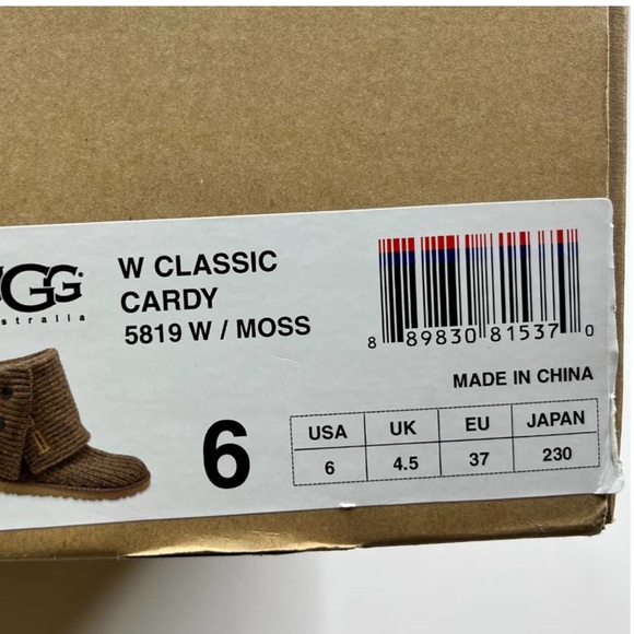 UGG Classic Cardy Boots In Moss Brown Fold Over or Wear tall Size 6 Womens - Picture 6 of 9